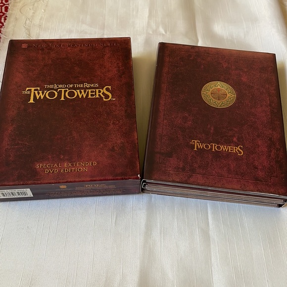 Lord of the Rings The Two Towers special extended edition 4 DVD set booklet - Picture 3 of 9